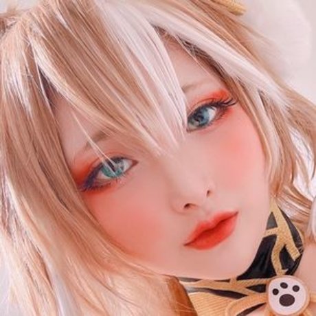 Zell Ching model nude images