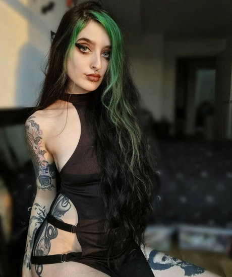 Melissa Lil model hd image