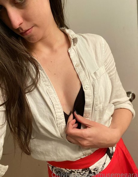 musemegara free actress photo