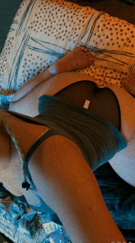 jade wes9811 pornographic model images