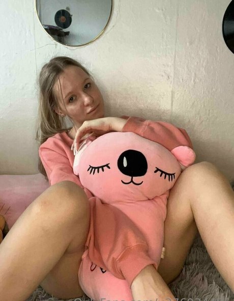 skinny asian teen onlyfans exclusive photo