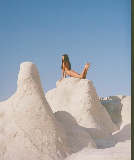 Francesca Pey hd actress photos