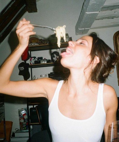 Francesca Pey pornstar nude photo