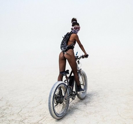 Francesca Pey free star photo