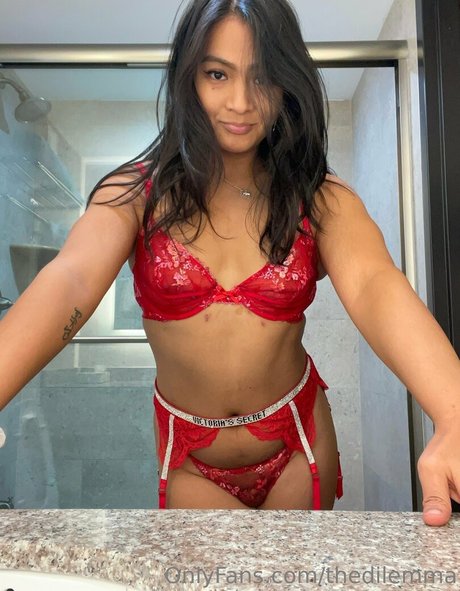 thedilemma free pornstar img