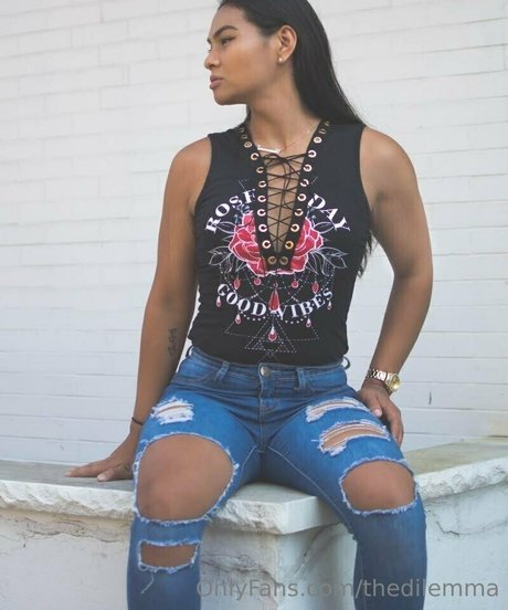 petite black onlyfans hot naked gallery