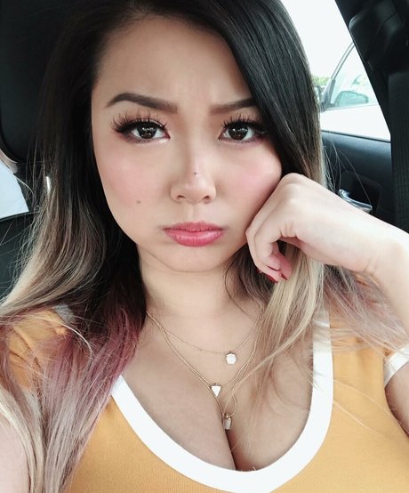 blonde babe onlyfans porn img