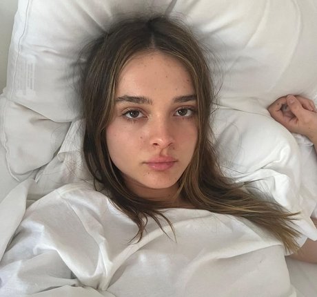 Charlotte Lawrence pornstar picture