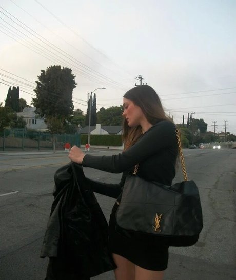 Charlotte Lawrence nude pornstar pic