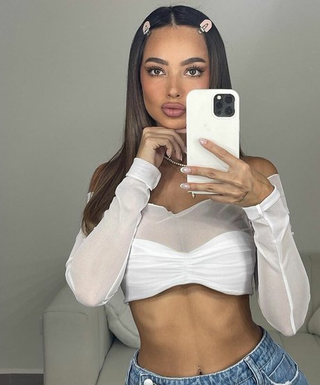 Dani Torres naked model images