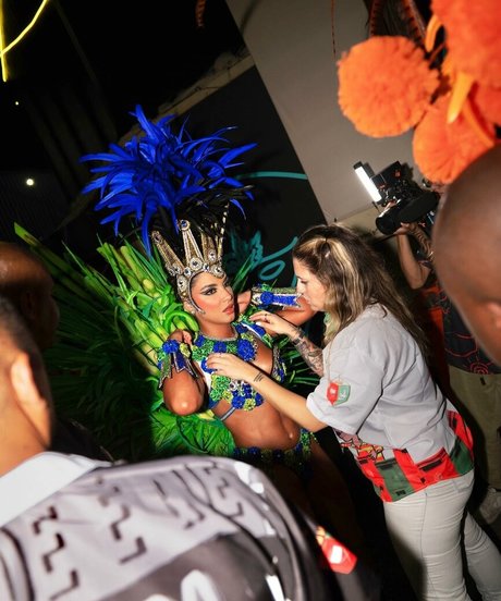 Gabriela Versiani pornstar free photos