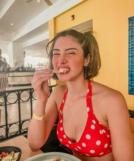 icata star nudes gallery