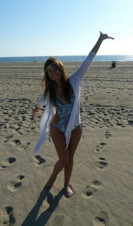 Soe Gschwind nude star archive