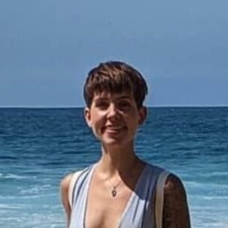 Soe Gschwind model naked images