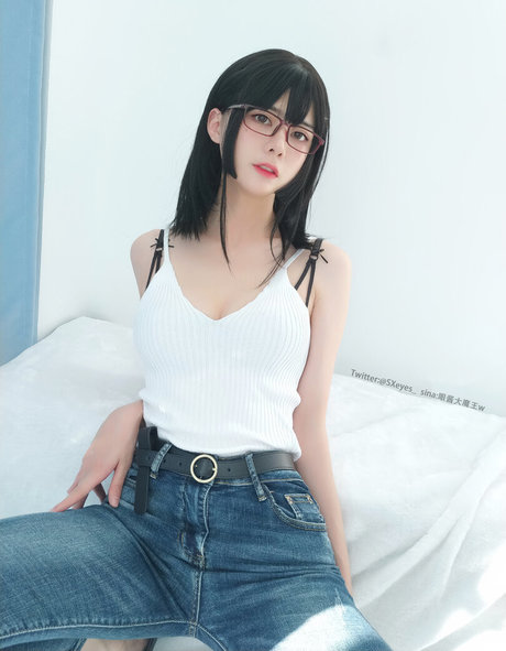 sex asian onlyfans pornographic picture