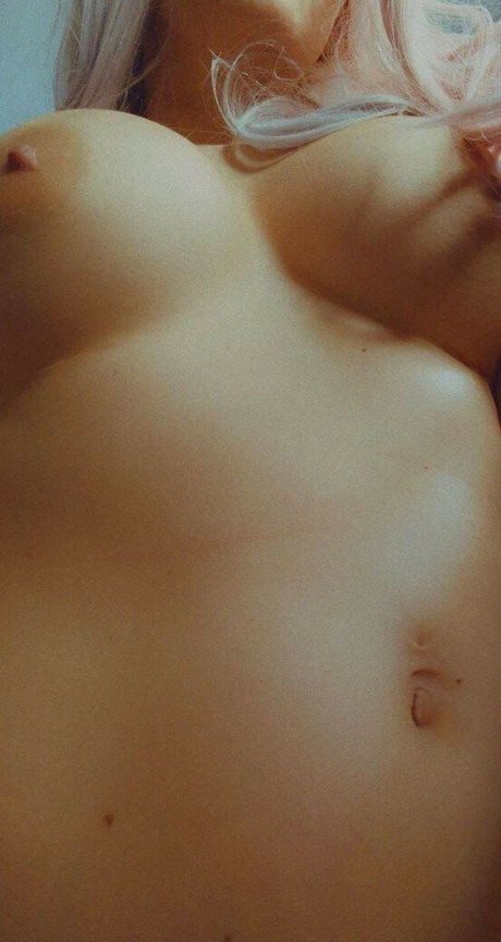 squirt teen onlyfans naked pic