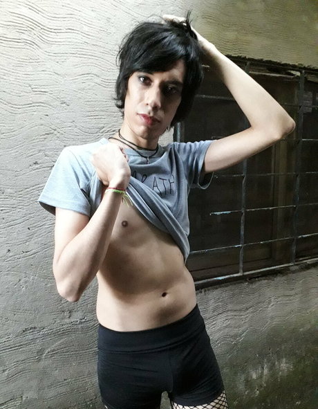 free geek boy naked star pictures