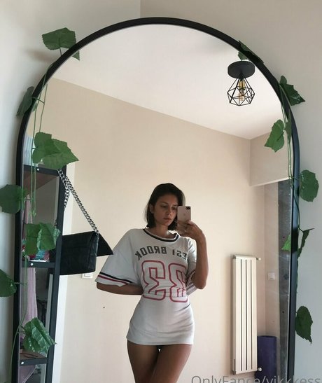 vikkkess nudes model pics
