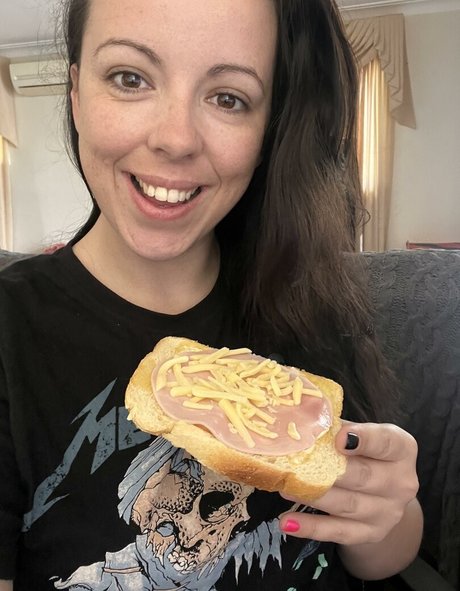 Miss Bb model nude gallery