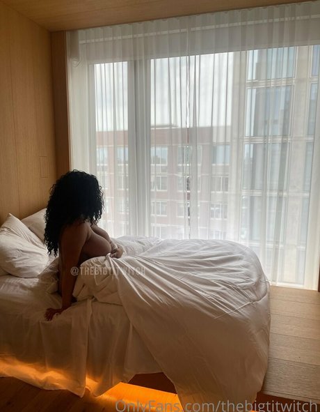 thebigtitwitch free star pictures