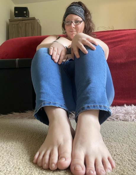 lovetori420 naked model picture