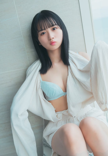 Kamimura Hinano pretty star pics
