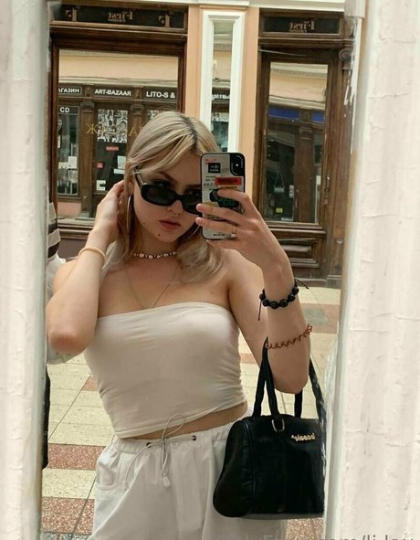 blonde small tits onlyfans erotic pictures