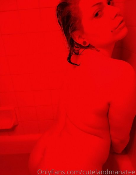 trusteemanatee porn actress picture