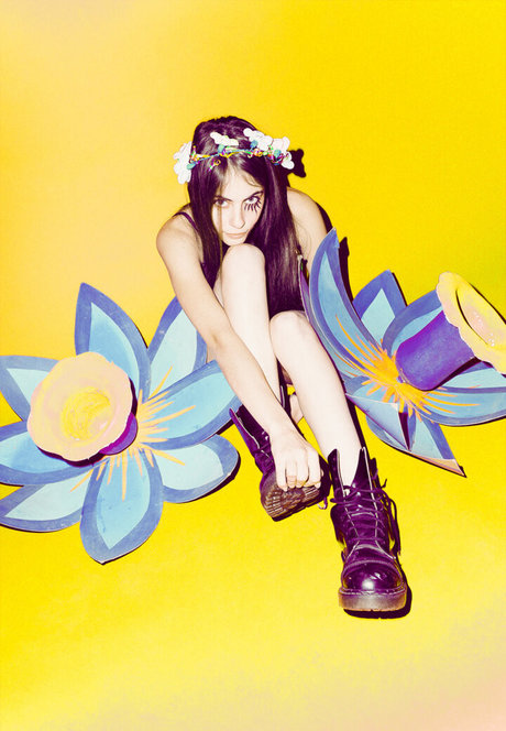 Willa Holland Profile photo