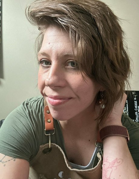 cahiraoona star top photos