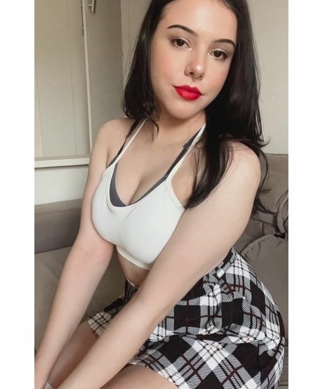 EmilyIsRedCoat xxx pornstar galleries