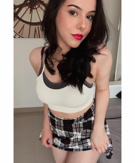 EmilyIsRedCoat art pornstar archive