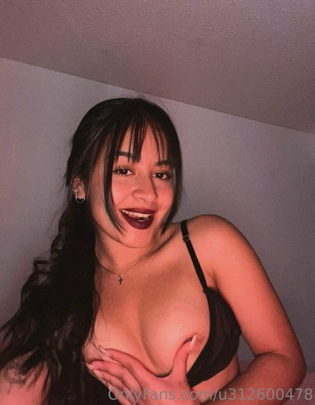 sweetiealiciaperez model pornographic galleries