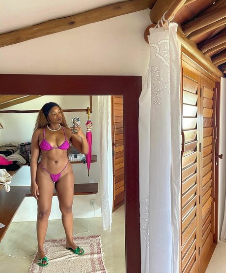 Izza Cantora star porn picture