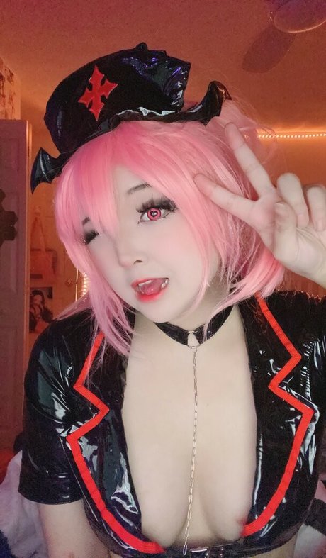 Donutskii erotic model img