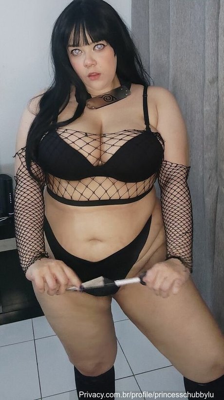 Chubby Lu nude model image