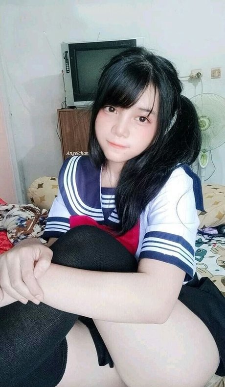 Angel Chan pretty actress galleries