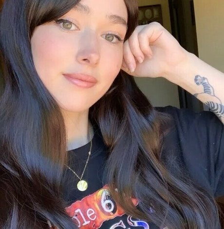 18 year old onlyfans nude archive