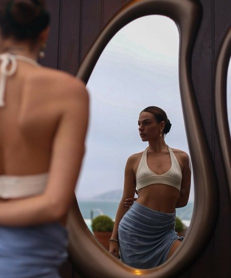 Isis Valverde nude pornstar archive