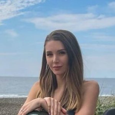 Lauren Southern pretty model photo