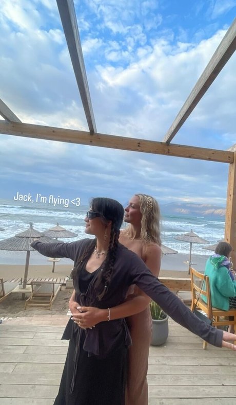 famous girls onlyfans free sexy pic