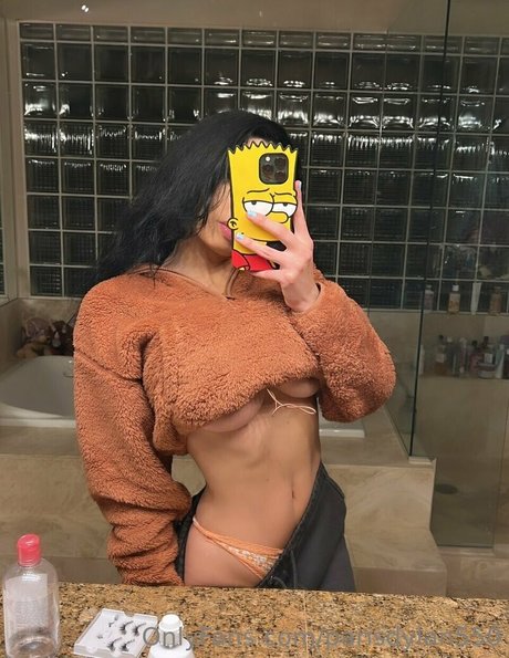 Paris Dylan nudes model photo