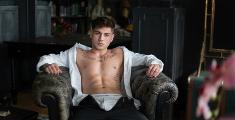 _Liam Reed TOP 0_ model naked gallery