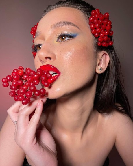 LIANA pornstar beautiful image