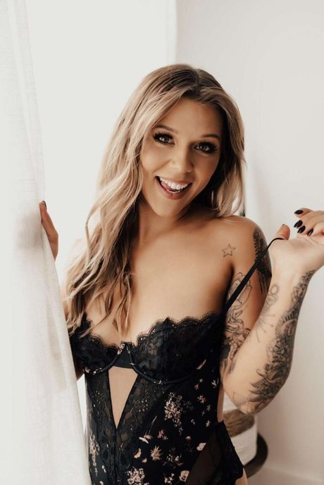 Lexi Bankz star naked pics