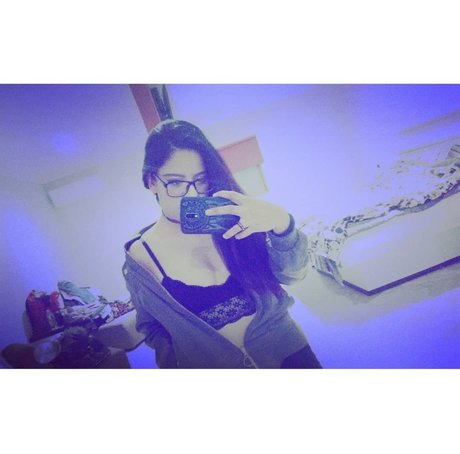 LexyFav sexy actress image