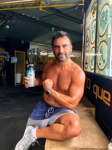 Leandro Guerra do Bonfim Almeida star hot pics