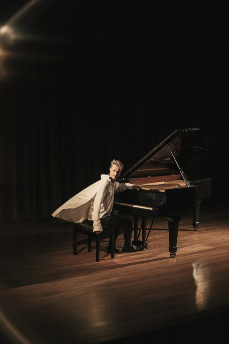 Leo Conrad X adult star pics