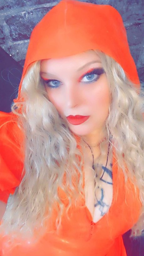 Legzntails art actress pic