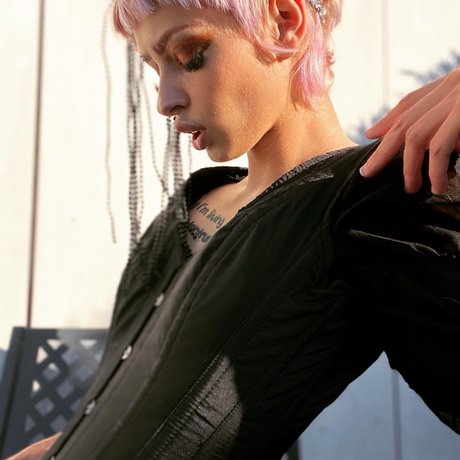 Liminal pornstar top image